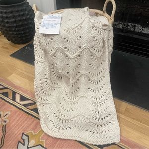 SHABBY CHIC Decorative 60”x60” THRIW